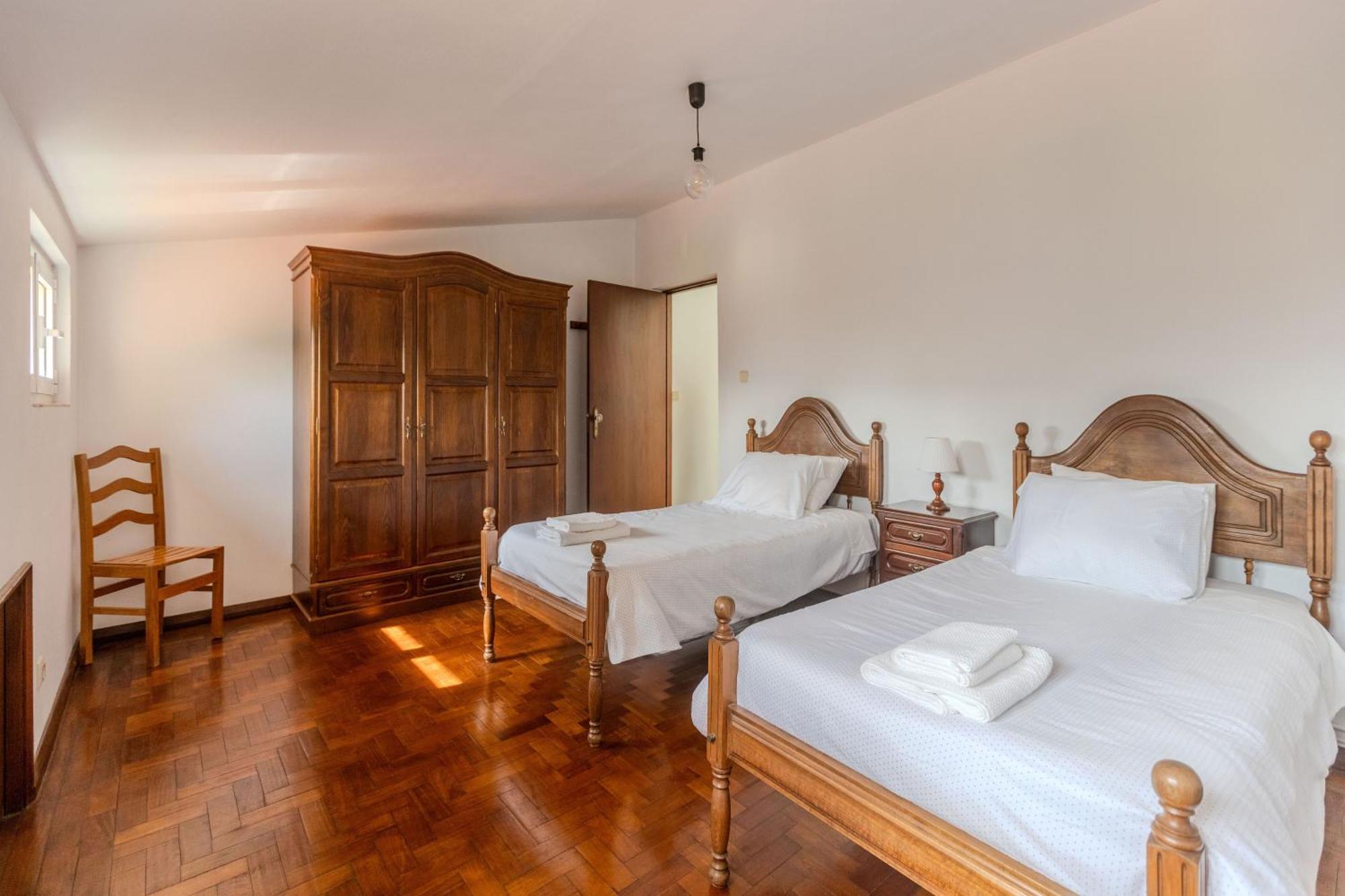 Casa Jose E Maria - Moradia Espacosa Com Jardim No Centro De Hébergement de vacances