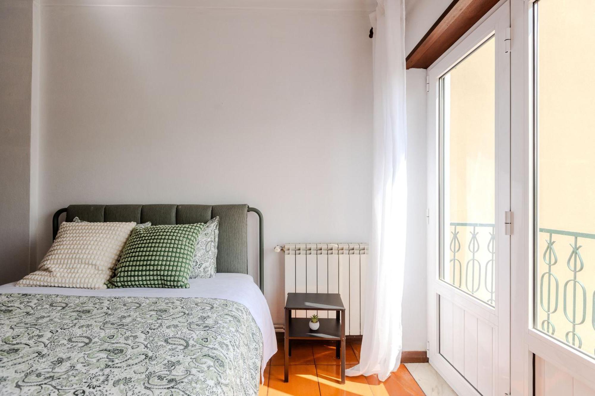 Casa Jose E Maria - Moradia Espacosa Com Jardim No Centro De Hébergement de vacances Braga