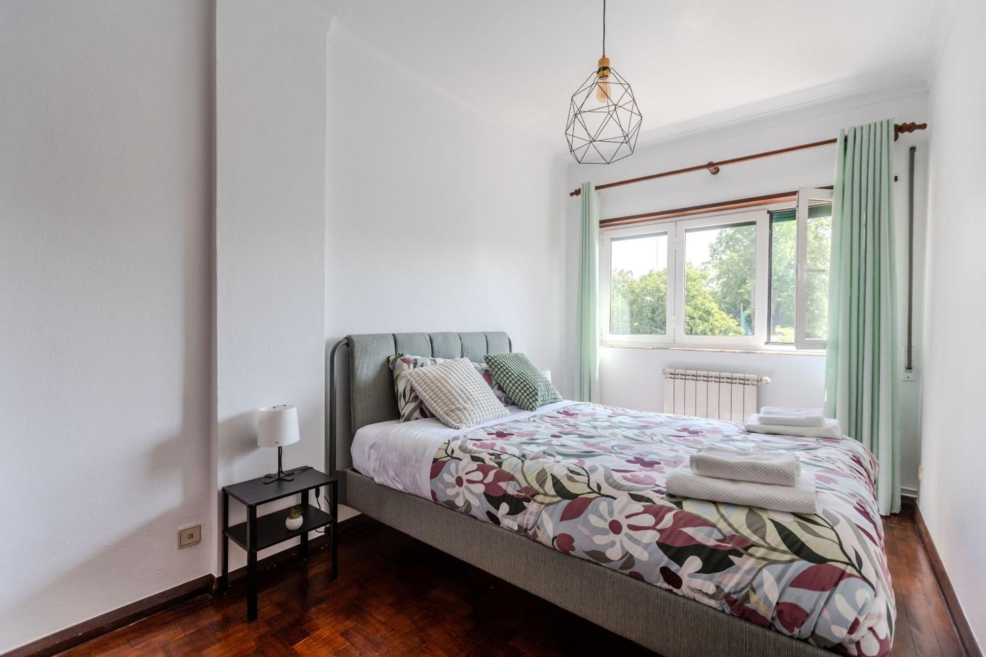 Casa Jose E Maria - Moradia Espacosa Com Jardim No Centro De Hébergement de vacances